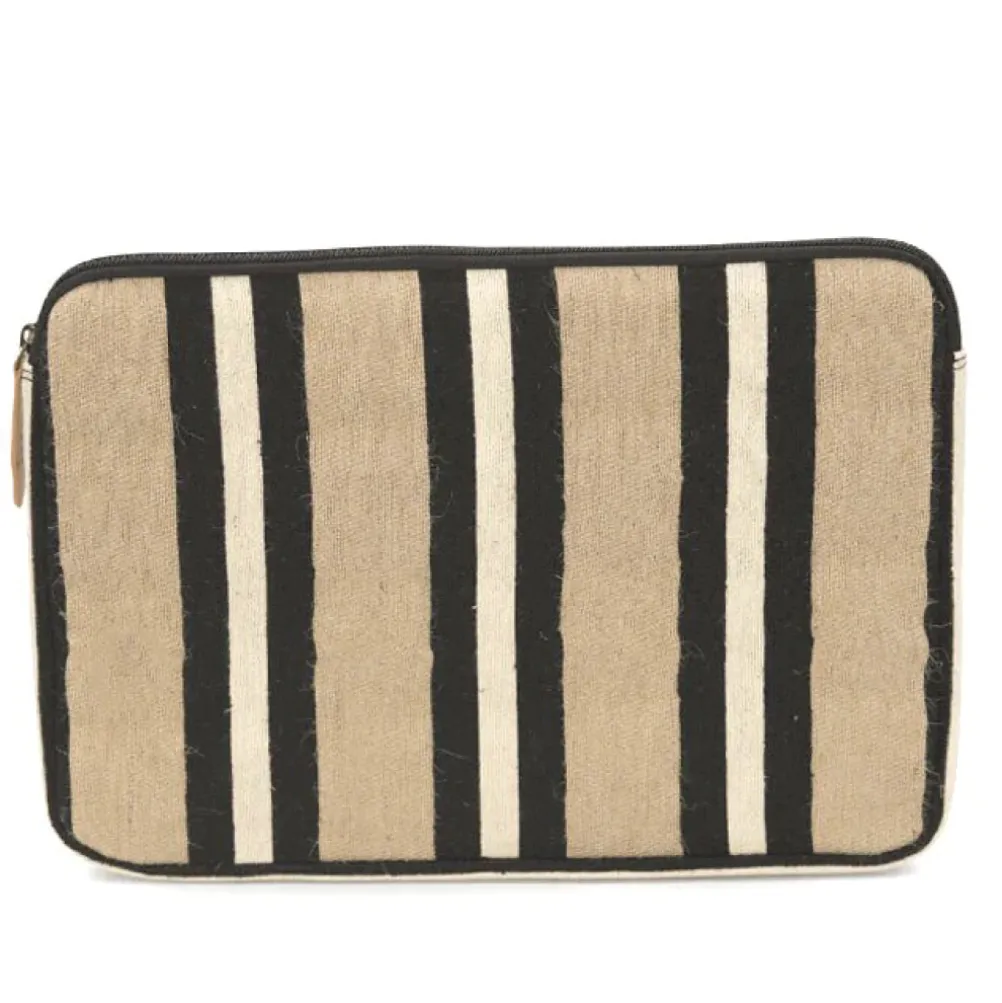 LUNA MOON Laptop Sleeve Svinkloev Black