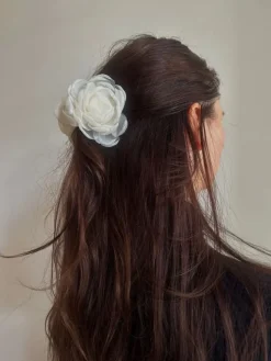 PICO COPENHAGEN Organza Flower Claw Sky
